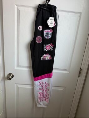 Hello Kitty Woman’s Black & Pink Logo Joggers